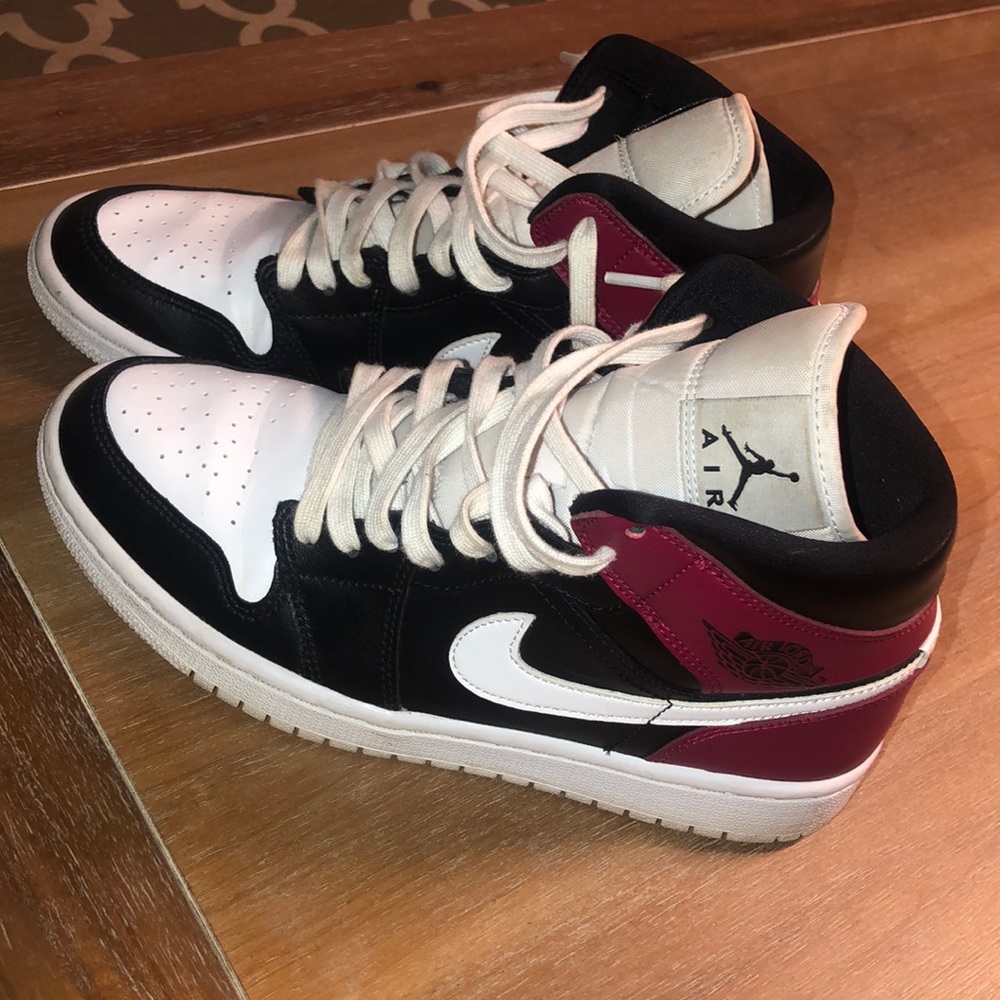 Women’s air jordan 1’s